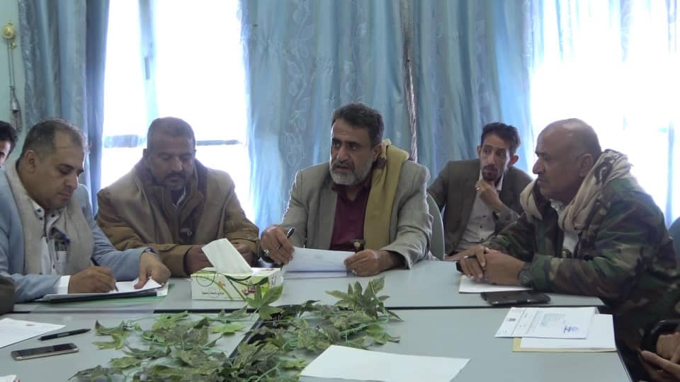 اجتماع في رداع بالبيضاء يناقش الأداء وسبل تنمية الإيرادات السبت، 02 جمادى الأولى 1444هـ الموافق 26 نوفمبر 2022