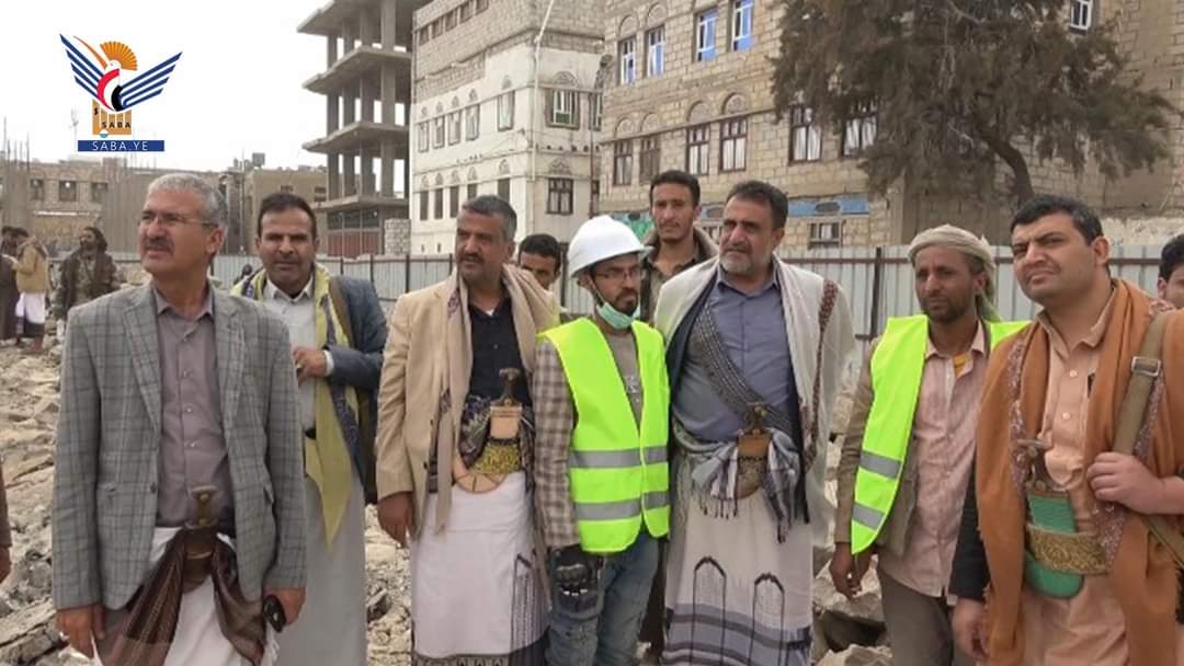  تفقد مشروع بناء 12 فصل دراسي بمدرسة السلام الأساسية بالبيضاء