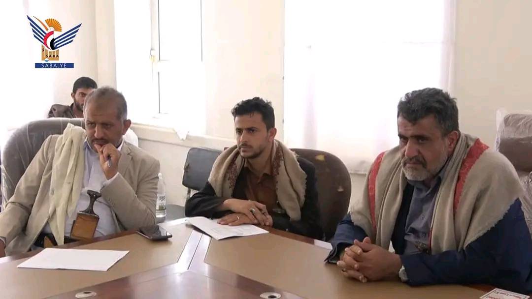 مناقشة أداء المكاتب وسبل تحسين الخدمات في البيضاء