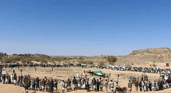 وقفة لقبائل آل  عواض بالبيضاء تنـ ـديداً بجـ ـرائم العـ ـدو الصـ ـهيوني بحق الشـ ـعب الفلسـ ـطيني