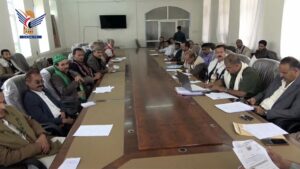 لجنة الطـ ـوارئ بالبيضاء تناقش التدابير اللازمة لمواجهة أي أضرار السيول