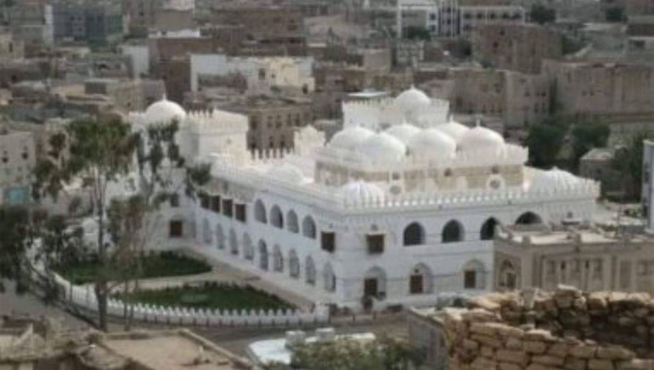 البيضاء قيـ ـادة محافظة البيضاء تنـ ـعي استـ ـشهاد المـ ـجاهد سمـ ـاحة السـ ـيد حسـ ـن نصـ ـر الله السبت، 25 ربيع الأول 1446هـ الموافق 28 سبتمبر 2024