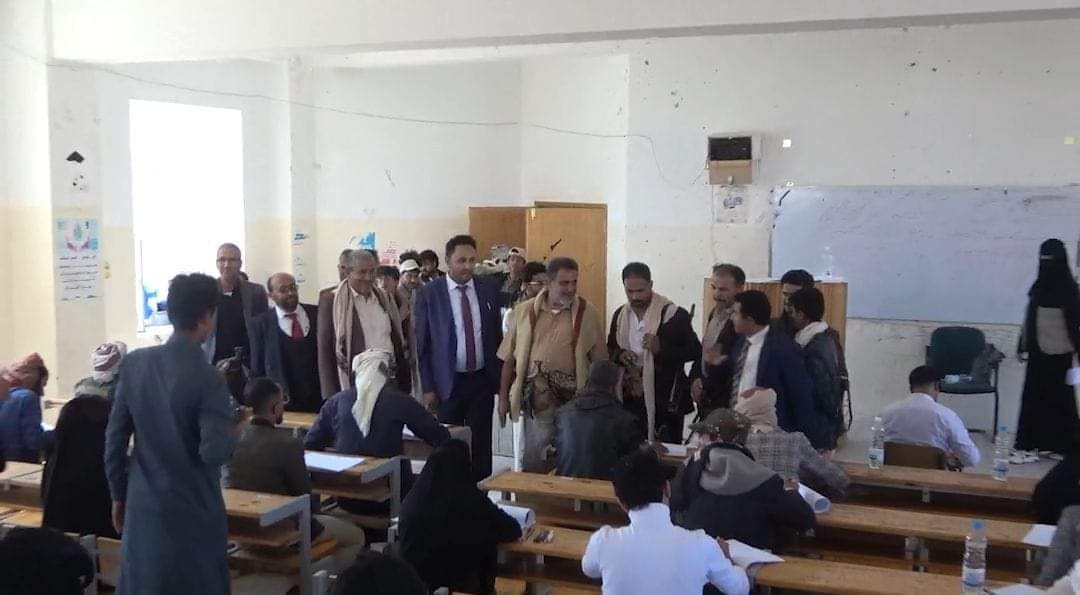 محافظ البيضاء يدّشن الاختبارات في كليات الجامعة السبت، 07 جمادى الأولى 1446هـ الموافق 09 نوفمبر 2024