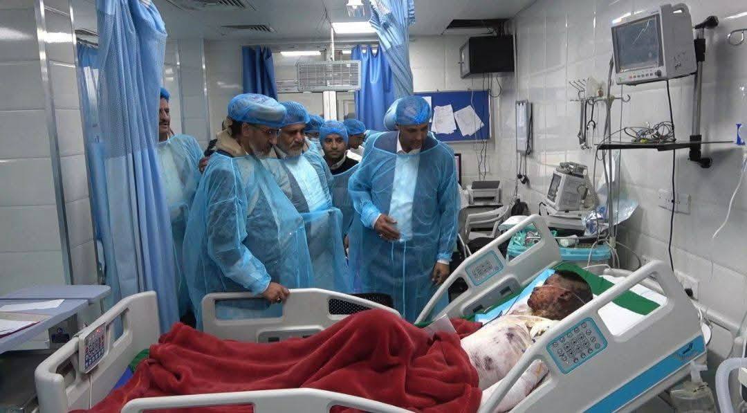 محافظ البيضاء يتفقد أحوال مصـ ـابي حـ ـادثة إنفـ ـجار محطات الغاز الإثنين، 20 رجب 1446هـ الموافق 20 يناير 2025