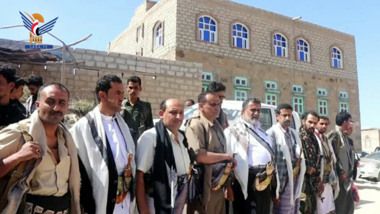 محافظ البيضاء يلتقي مشايخ ووجهاء عزلة الشرف بمديرية ريف البيضاء الإثنين، 13 ذو الحجة 1446هـ الموافق 09 يونيو 2025