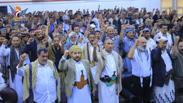 الحديدة.. لقاء لمشايخ ووجهاء البيضاء تأكيدًا على التـ ـعبئة والاستـ ـنفار في مـ ـواجهة الأعـ ـداء الأربعاء، 27 جمادى الآخرة 1447هـ الموافق 17 ديسمبر 2025