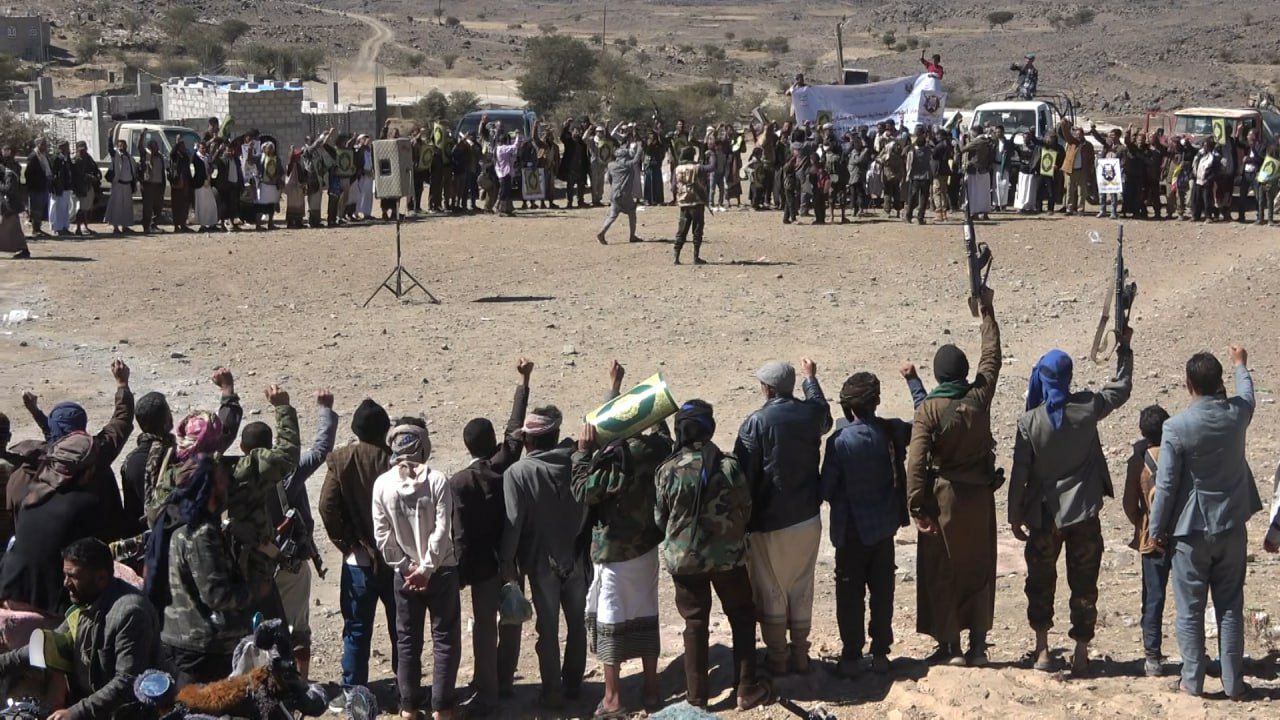 صباح - وقـ ـفة قـ ـبلية مسـ ـلحة اعـ ـلانا للنـ ـفير العام وتأكـ ـيدا على الجـ ـاهزية لمـ ـواجهة جولة صـ ـراع جديدة مع الاعـ ـداء والتـ ـأييد التام لكافة قـ ـرارات السـ ـيد قـ ـائد الثـ ـورة يحفظه الله.