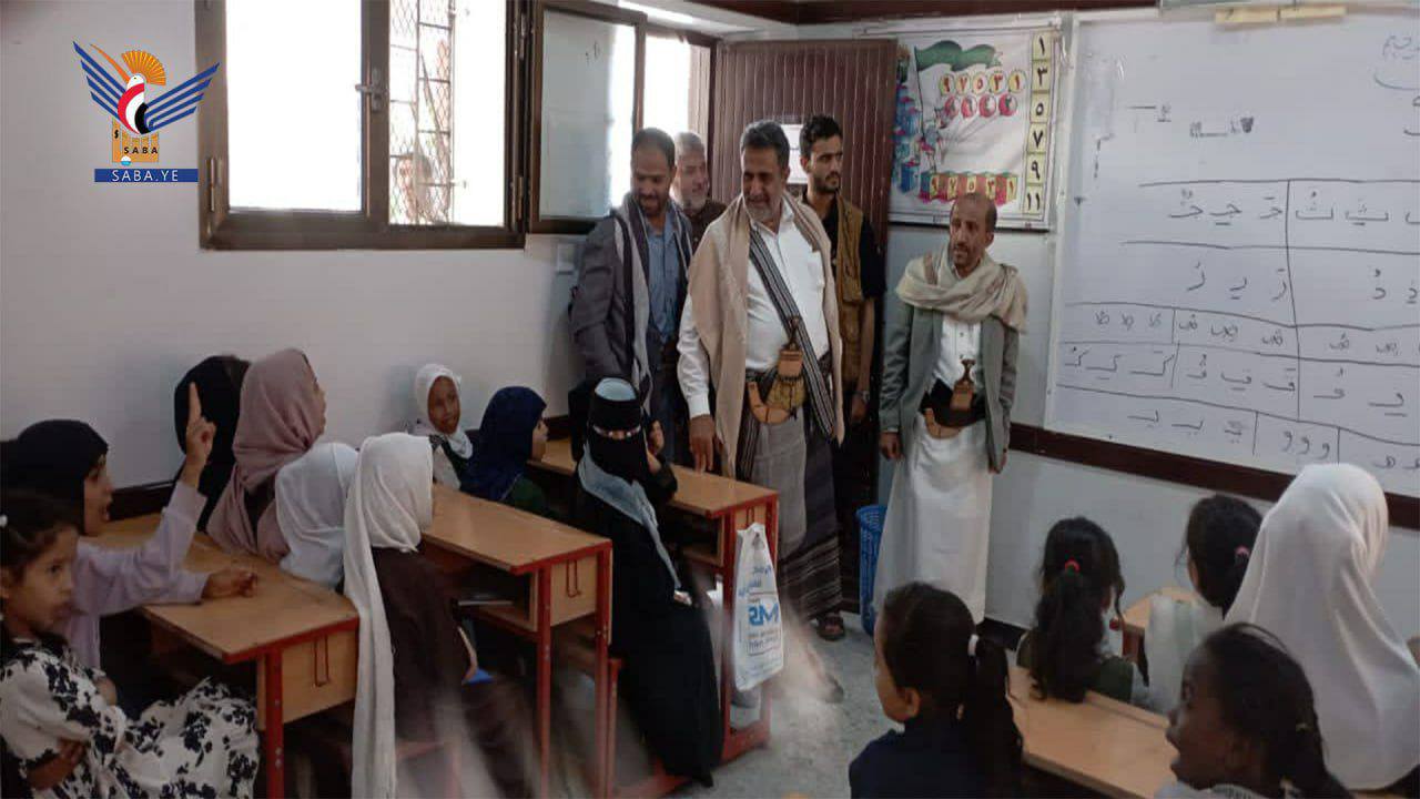 محافظ البيضاء يتـ ـفقد اختبارات الشـ ـهادة الأساسية والـ ـدورات الصيفية الثلاثاء، 19 شوال 1447هـ الموافق 07 أبريل 2026