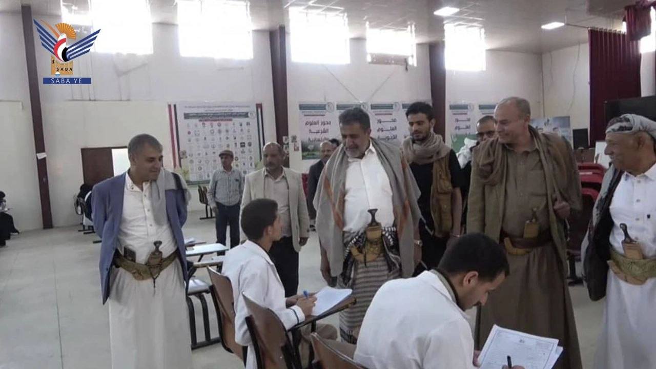 محافظ البيضاء يتفقد سير الاختبارات في الجامعة الأحد، 17 شوال 1447هـ الموافق 05 أبريل 2026